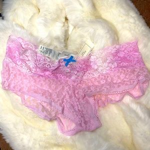 10 pairs of size large Gilly Hicks undies, new with tags on